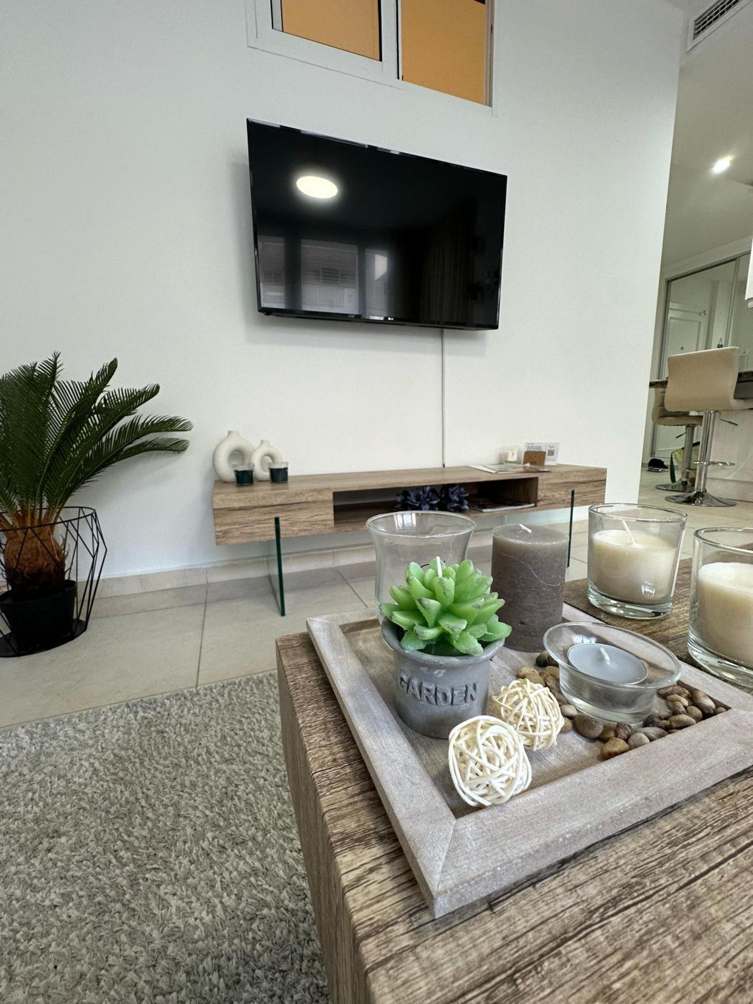 Apartment Modern 1Br Walk To Beach, Casino & Puerto Banus Marbella