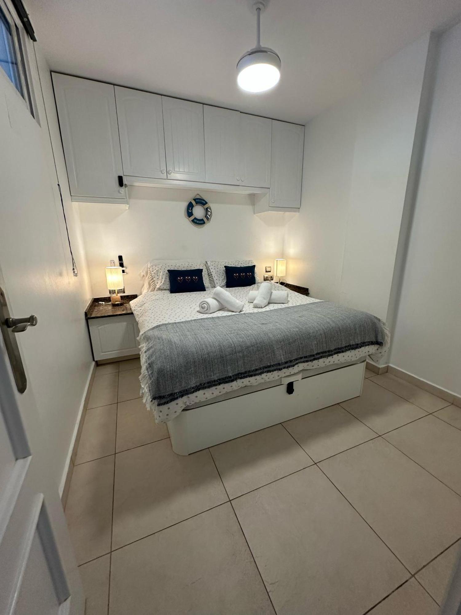 Modern 1Br Walk To Beach, Casino & Puerto Banus Apartment *
