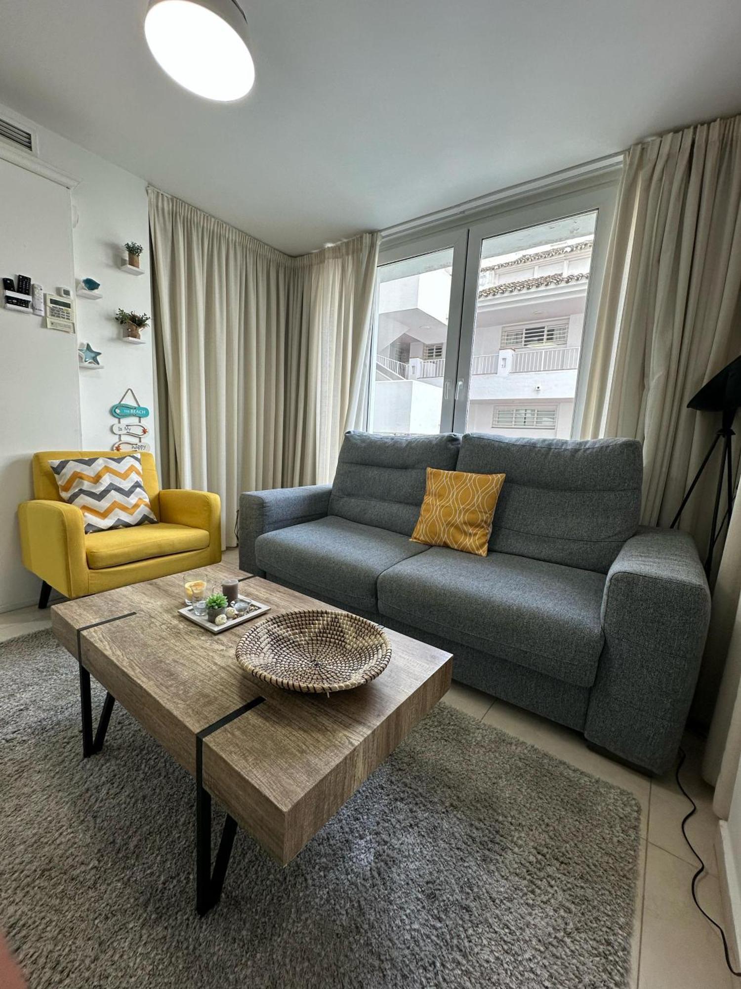 Modern 1Br Walk To Beach, Casino & Puerto Banus Apartment Marbella